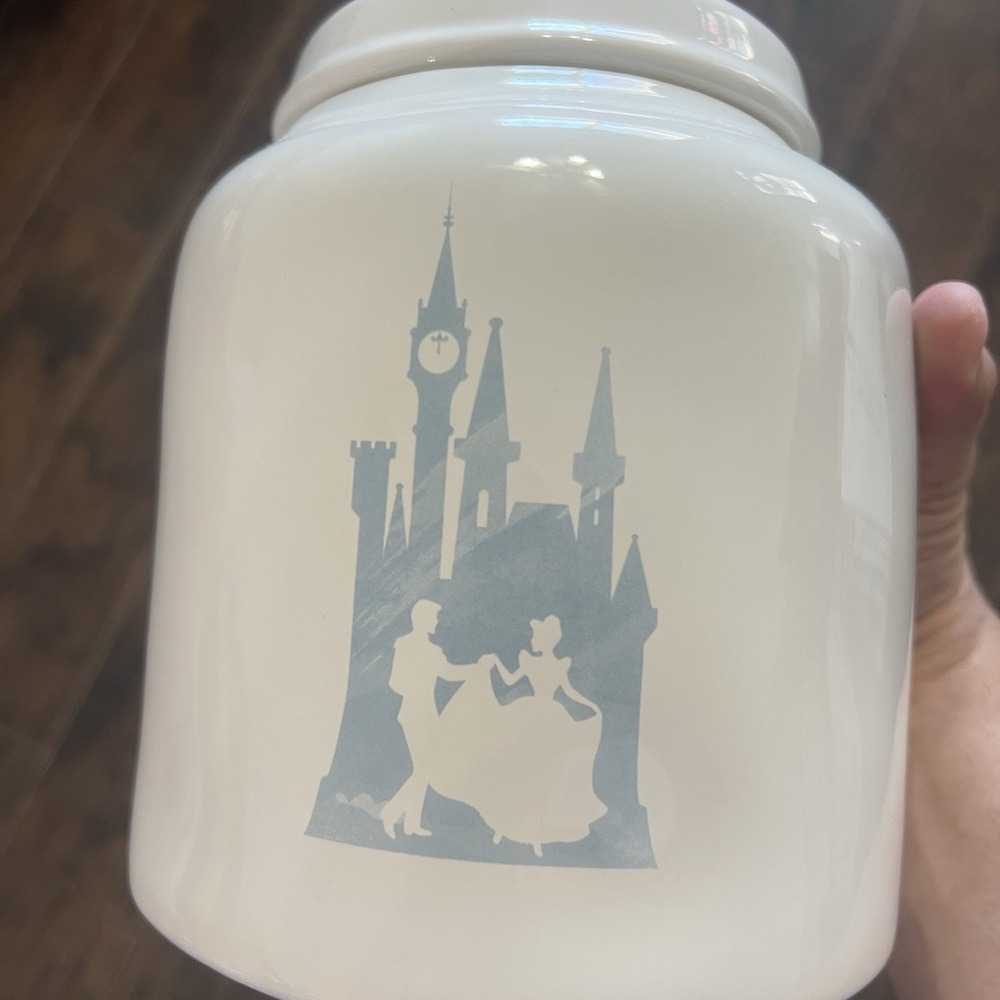 Rae Dunn A DREAM COME TRUE Cinderella Princess Canister Castle FREE SHIPPING - Picture 3 of 4